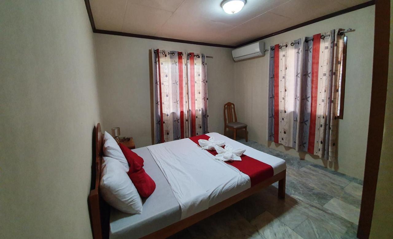 Dreamcatcher Hostel Moalboal Esterno foto