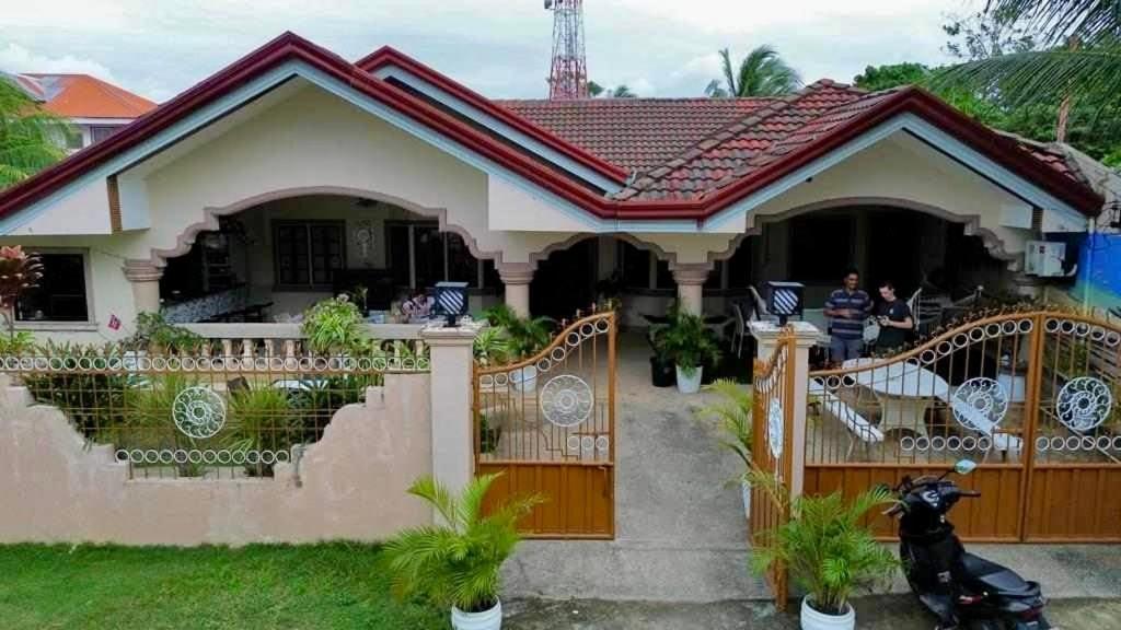 Dreamcatcher Hostel Moalboal Esterno foto