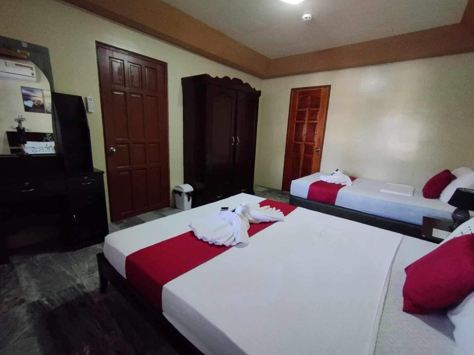 Dreamcatcher Hostel Moalboal Esterno foto